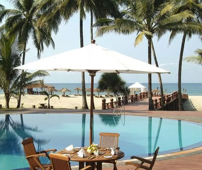 Myanmar Treasure Resort Ngwe Saung