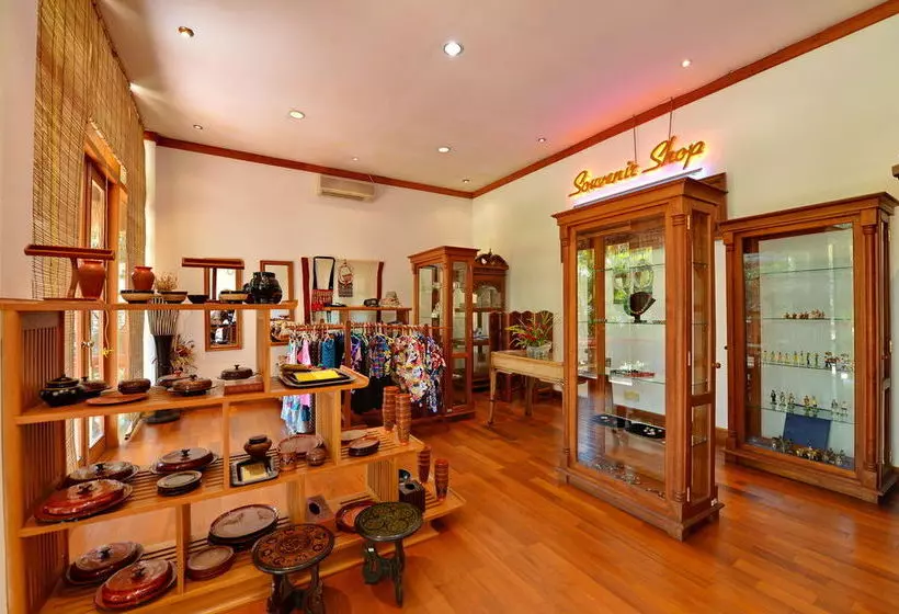 Myanmar Treasure Resort Ngwe Saung