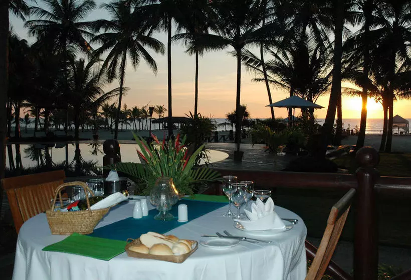 Myanmar Treasure Resort Ngwe Saung