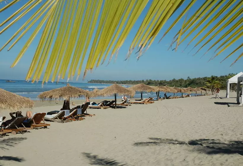 Myanmar Treasure Resort Ngwe Saung
