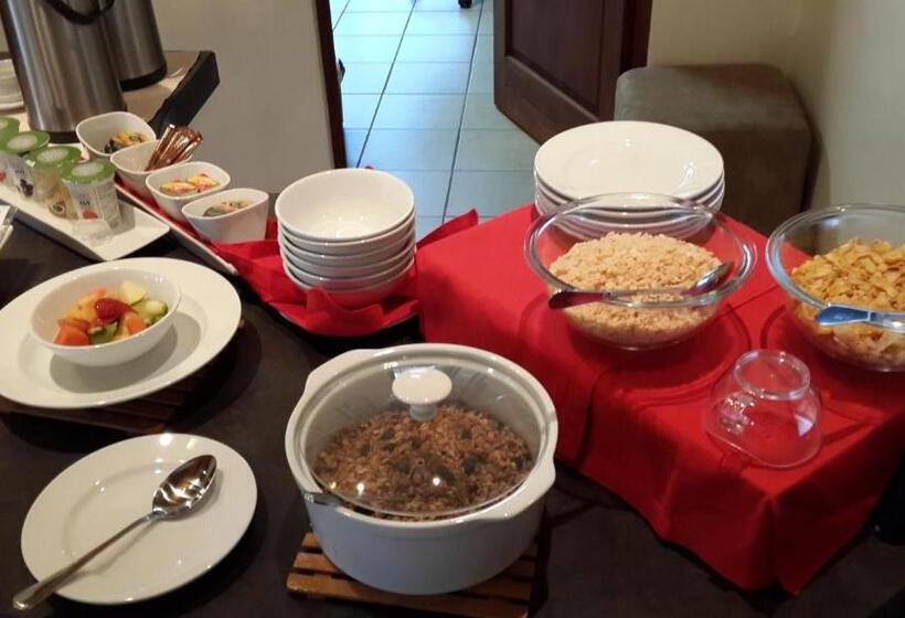 بنسيون 17 On 13th