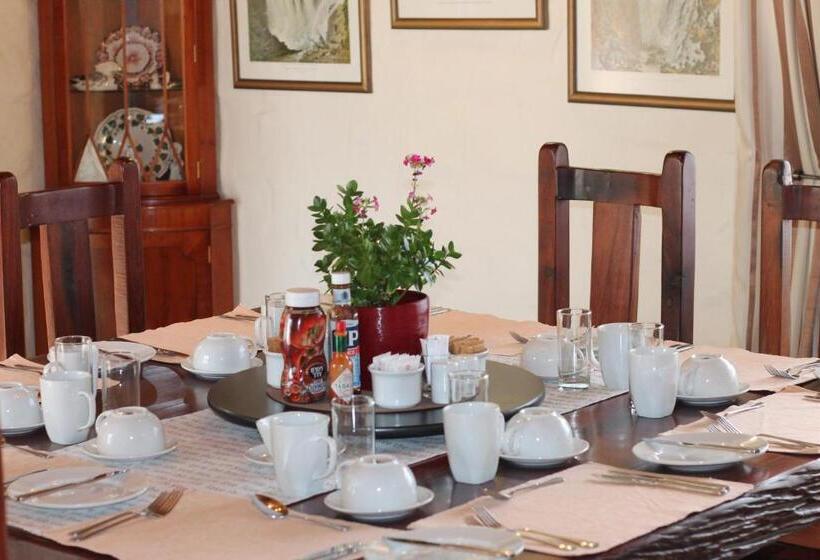 بنسيون 17 On 13th