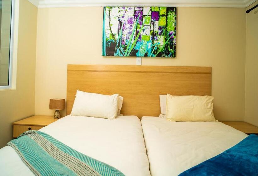 بنسيون 17 On 13th