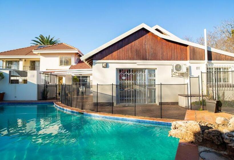 بنسيون 17 On 13th