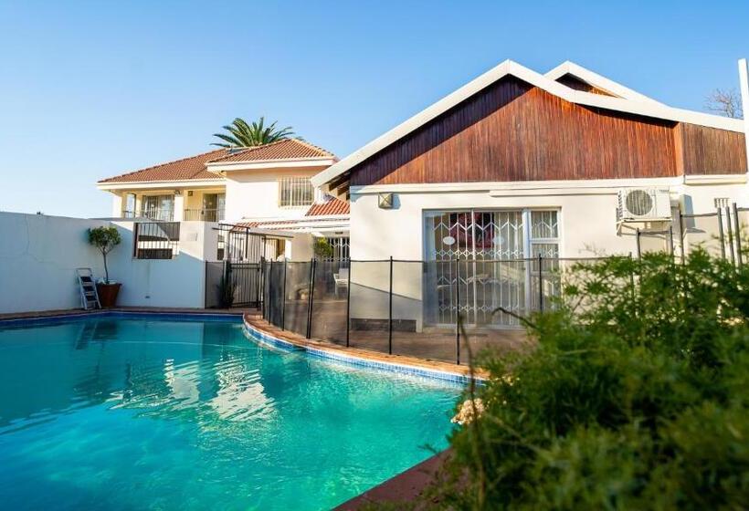 بنسيون 17 On 13th