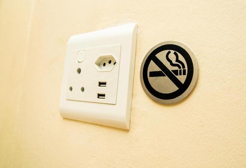 بنسيون 17 On 13th