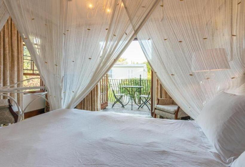 Пансион Ibis House