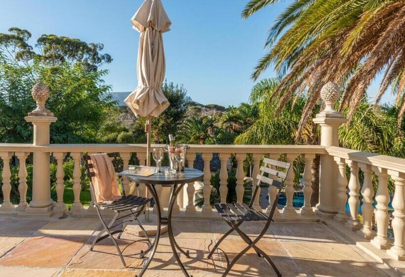 Пансион Ibis House