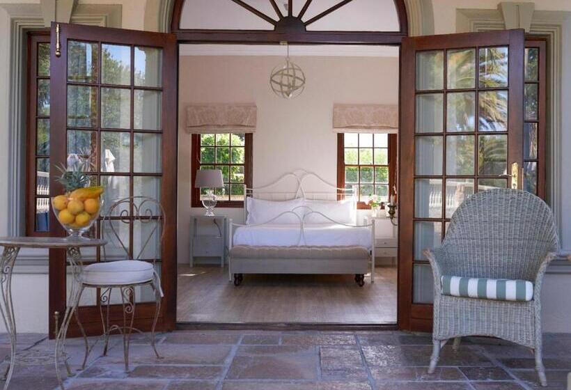 Пансион Ibis House