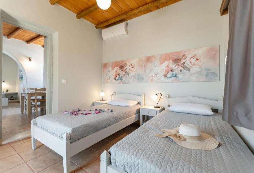 בית מלון כפרי Michalios Luxury Apartments