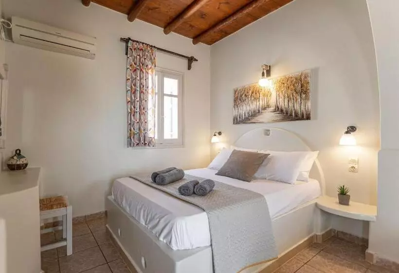 ホテル Michalios Luxury Apartments