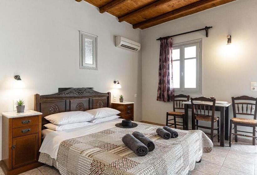 בית מלון כפרי Michalios Luxury Apartments