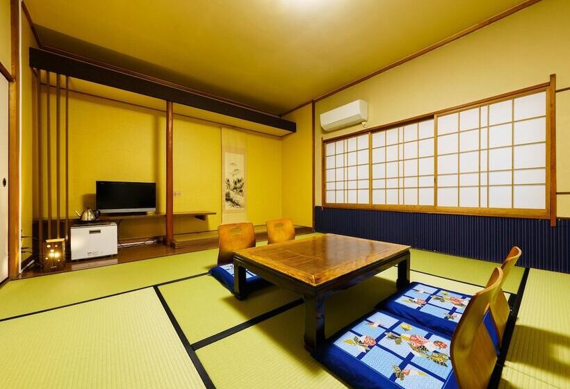 Hospedaria Kotobukiya Ryokan