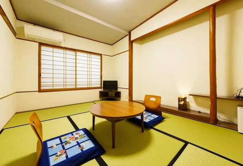 ユースホステル Kotobukiya Ryokan