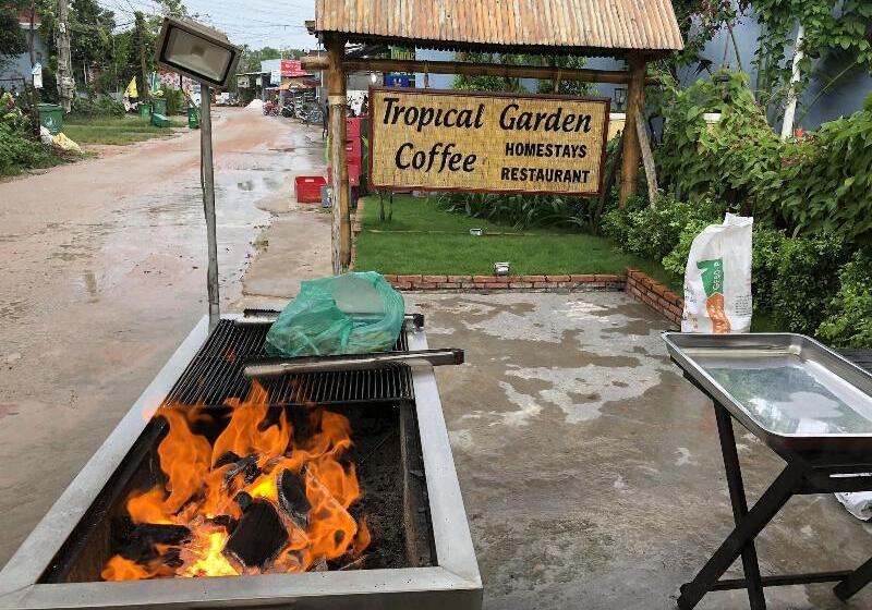 تختخواب و صبحانه Tropical Garden Phu Quoc