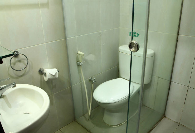 Szálloda Airy Alun Alun Malang Aries Munandar 41