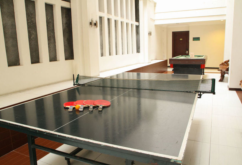 Szálloda Airy Alun Alun Malang Aries Munandar 41