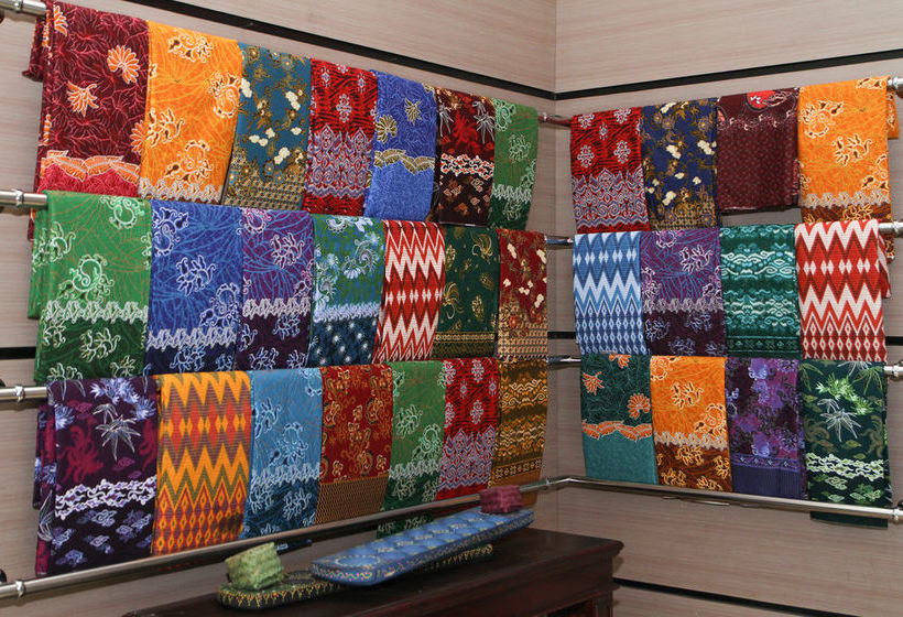 Szálloda Airy Alun Alun Malang Aries Munandar 41