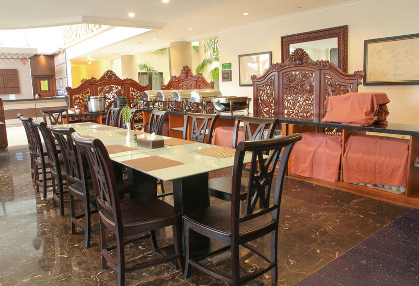 Szálloda Airy Alun Alun Malang Aries Munandar 41