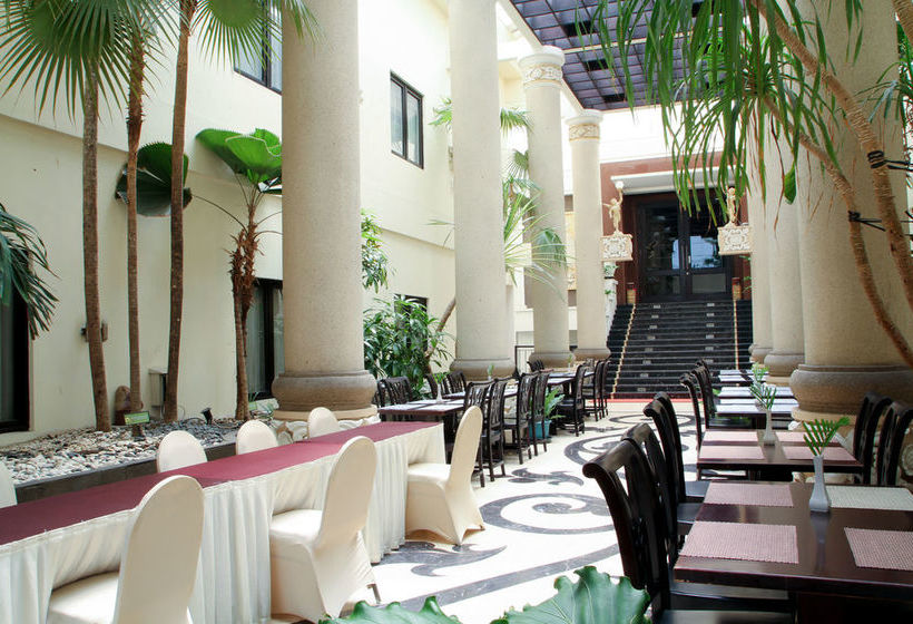 Szálloda Airy Alun Alun Malang Aries Munandar 41