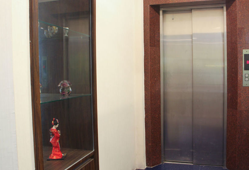 Szálloda Airy Alun Alun Malang Aries Munandar 41