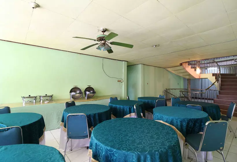 هتل Airy Syariah Hm Bafadhal Sungai Asam Jambi