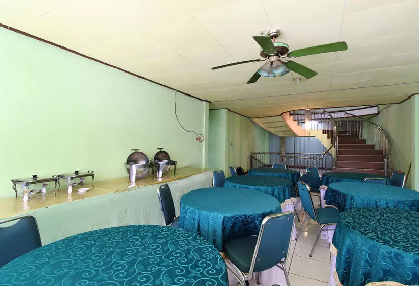 هتل Airy Syariah Hm Bafadhal Sungai Asam Jambi