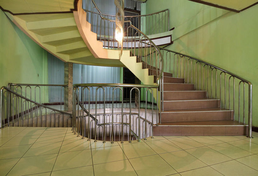 هتل Airy Syariah Hm Bafadhal Sungai Asam Jambi