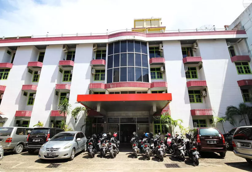 هتل Airy Syariah Hm Bafadhal Sungai Asam Jambi
