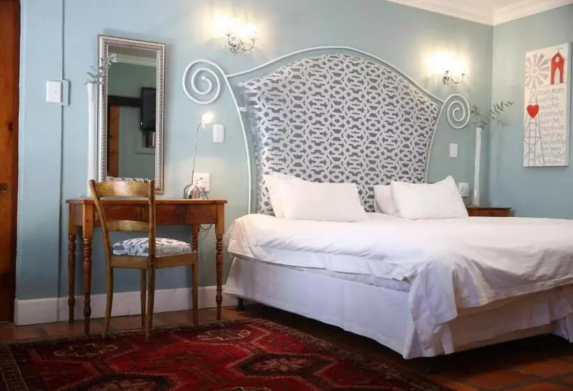 هتل De Opstal Country Lodge