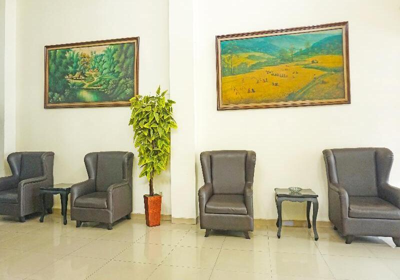 Szálloda Fiducia Otista 153