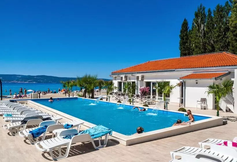 Hotel Mobile Homes Camp Galeb