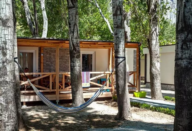 Hotel Mobile Homes Camp Galeb