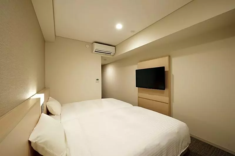 Hotelli Sotetsu Fresa Inn Kyotohachijoguchi