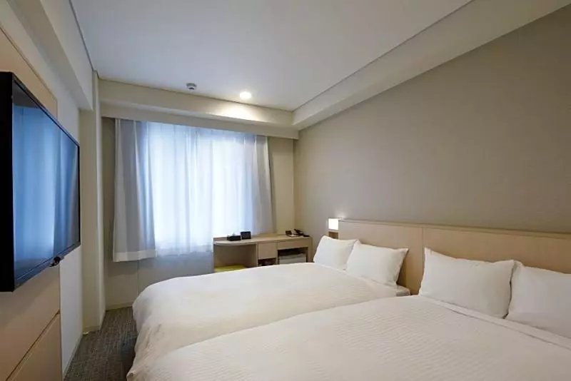 Hotelli Sotetsu Fresa Inn Kyotohachijoguchi