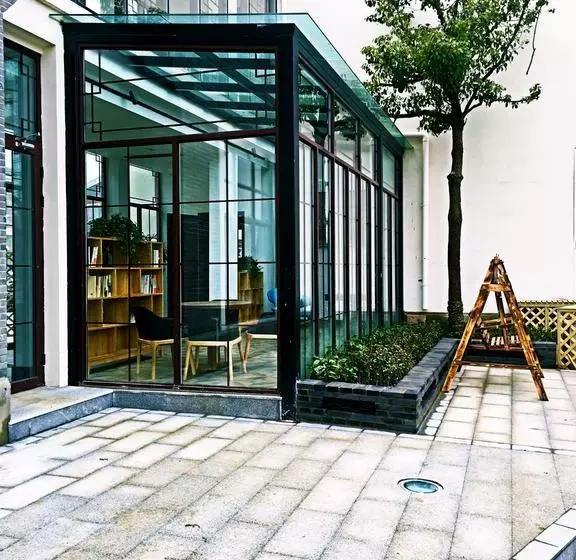 Hotelli The Pushi Mansion