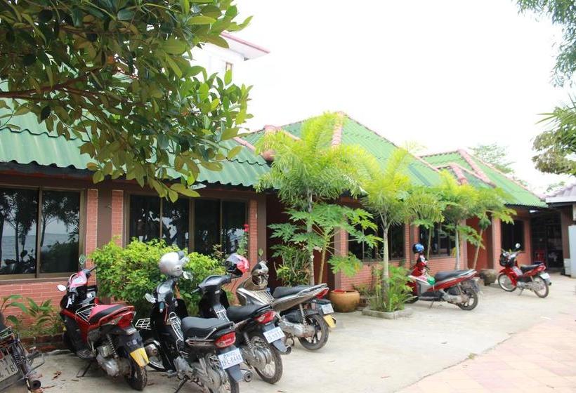 בית מלון כפרי Two Easy Bungalow