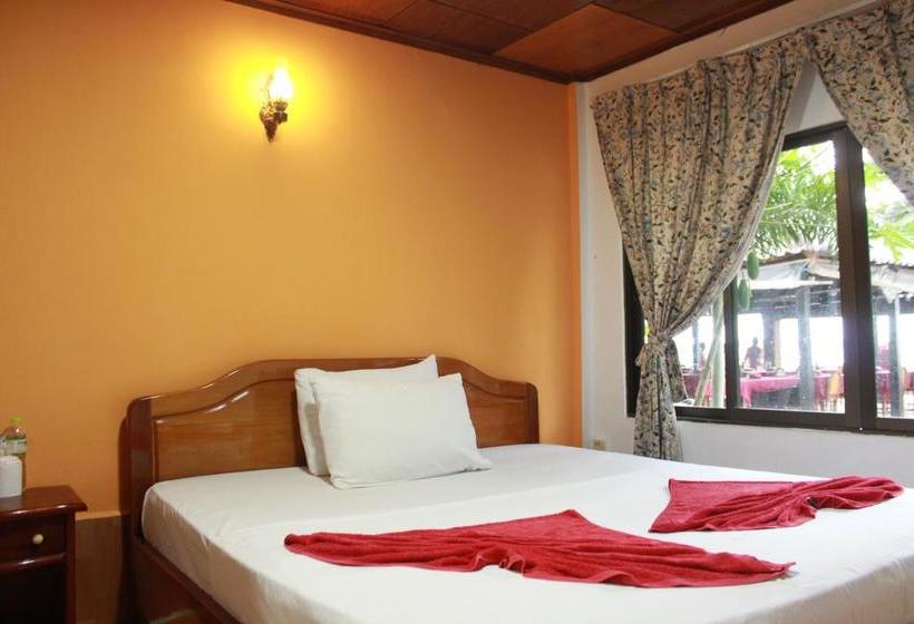 בית מלון כפרי Two Easy Bungalow