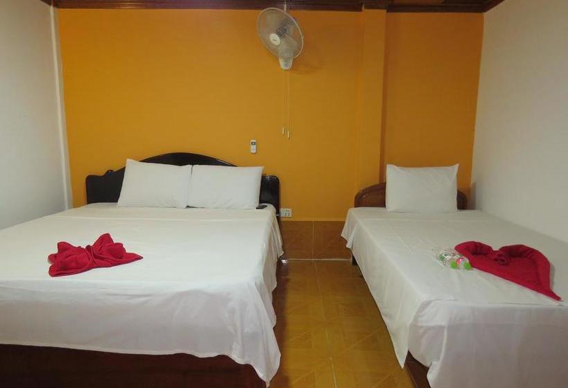 בית מלון כפרי Two Easy Bungalow