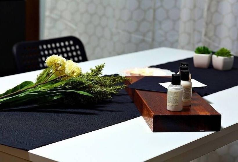 Luna In Jeju Pension