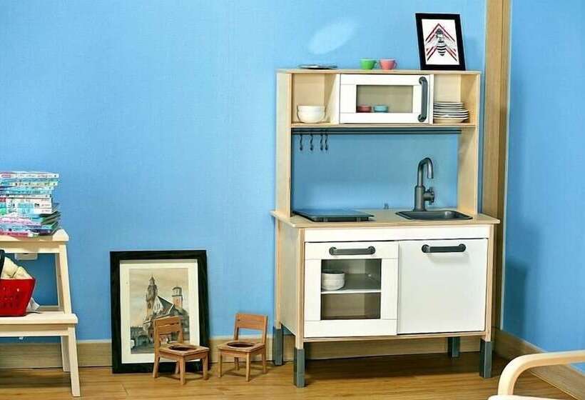 Luna In Jeju Pension