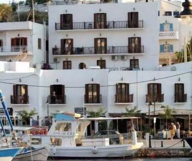 Pension  Lykomides