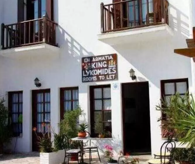 Pension  Lykomides