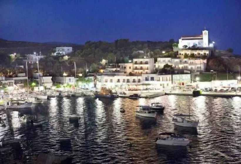 Pension  Lykomides
