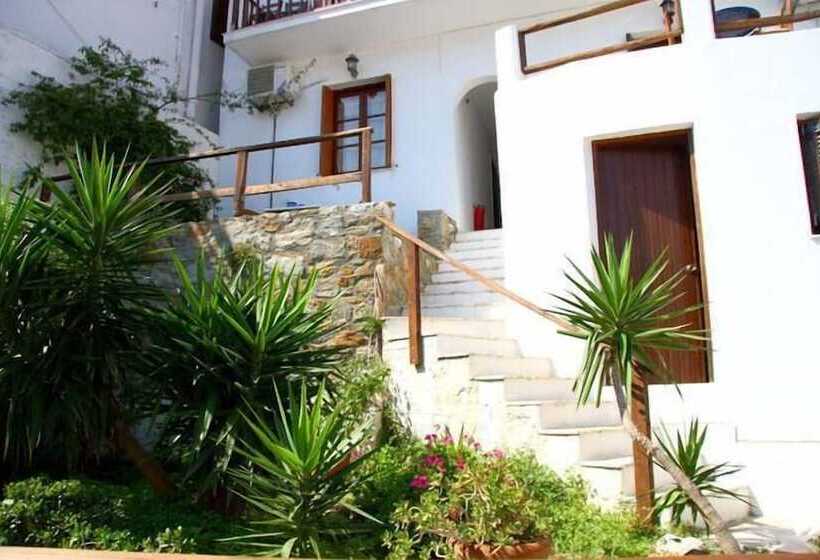 פנסיון Lykomides