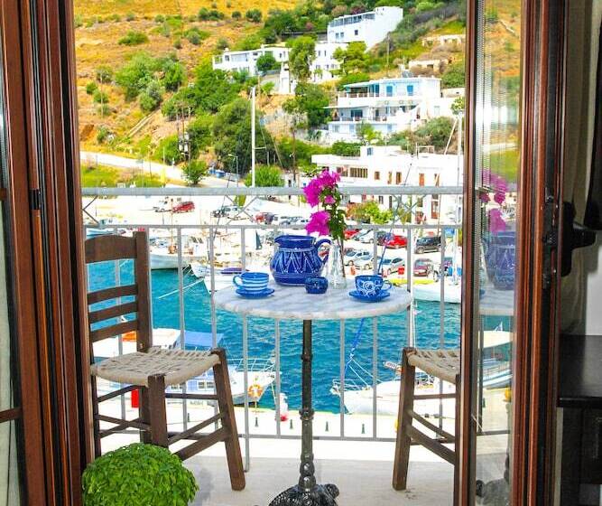 פנסיון Lykomides