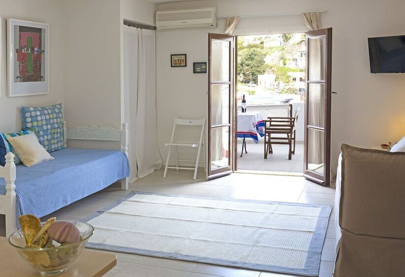 פנסיון Lykomides