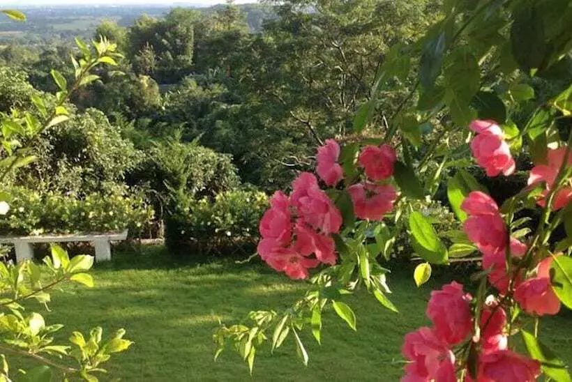 ペンション Ruen Roylanna Resort
