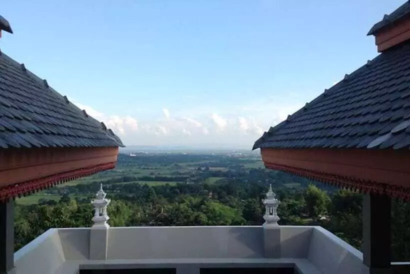 ペンション Ruen Roylanna Resort
