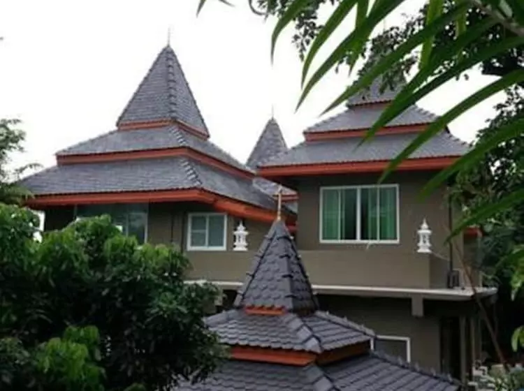 ペンション Ruen Roylanna Resort